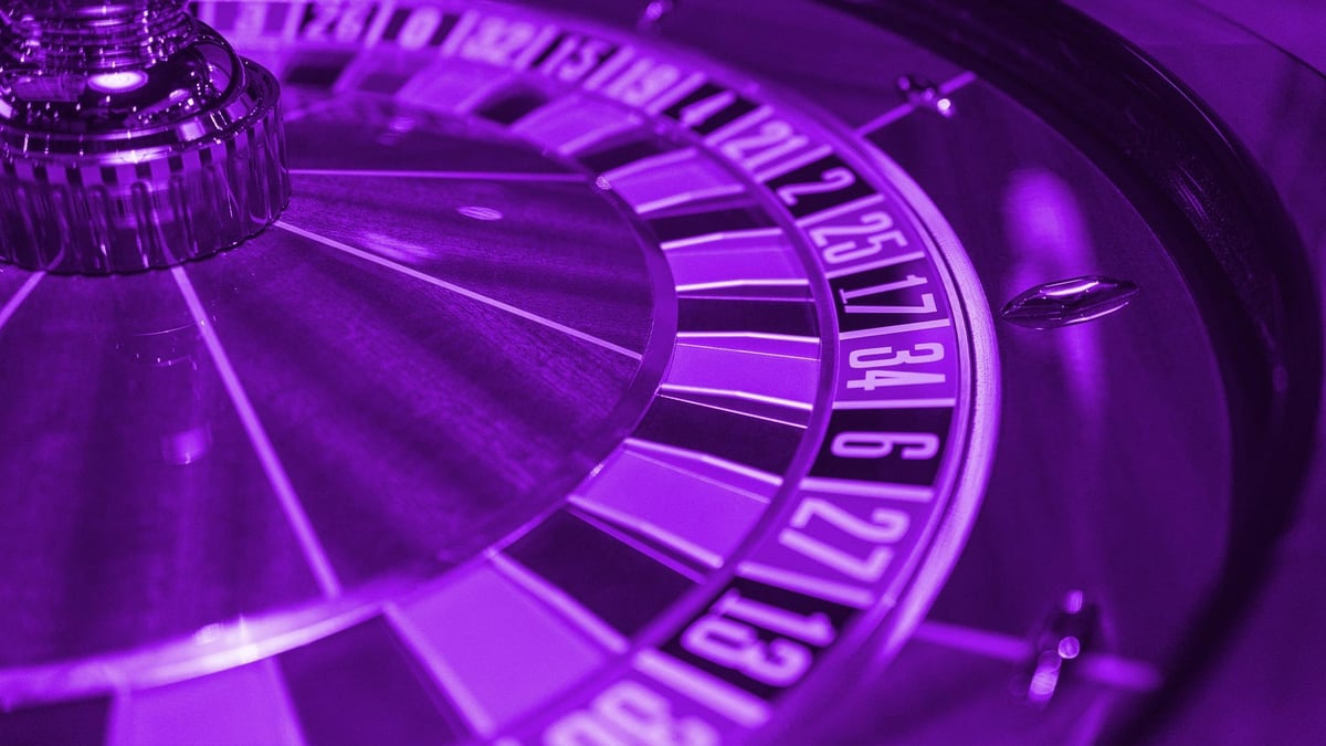 Ett roulettehjul under ett parti lightning roulette.